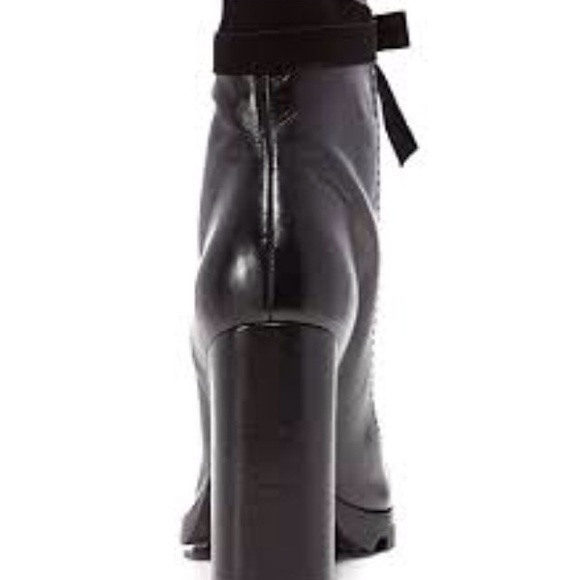 NWT Schutz Lisiene leather lace up boots.Sz8.5 - Picture 2 of 3